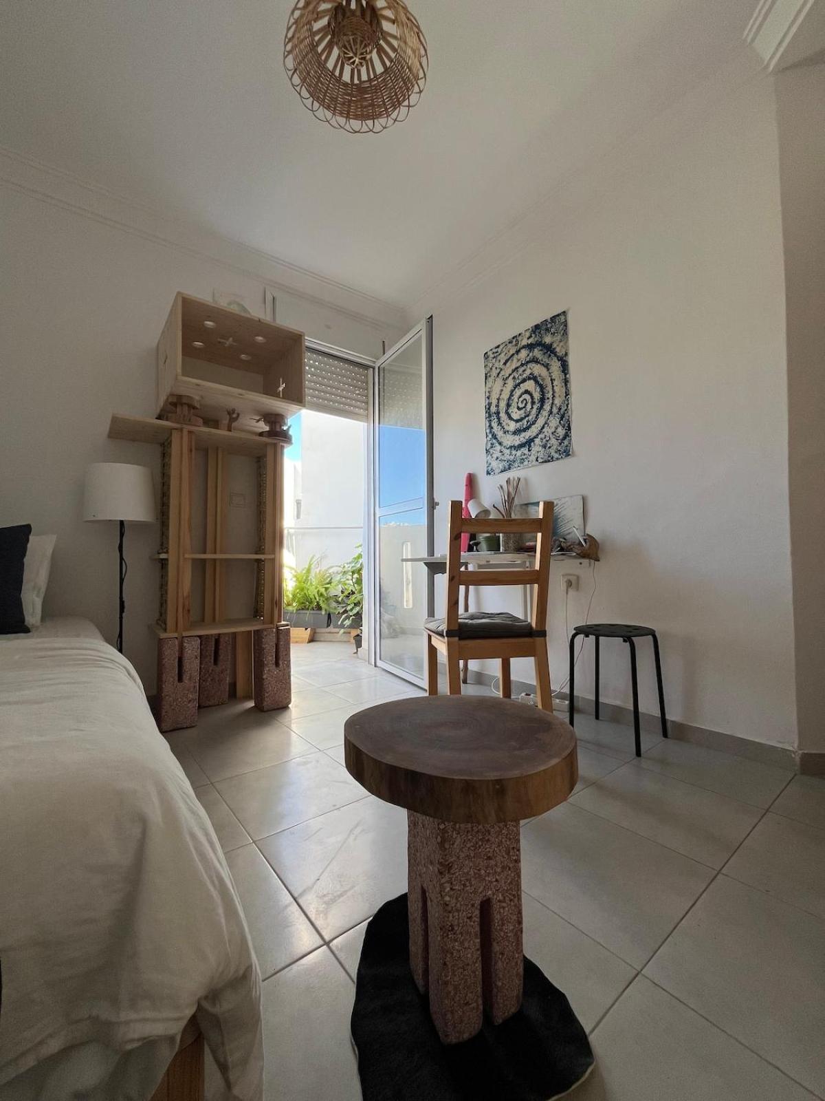Apartment Artist In Anza